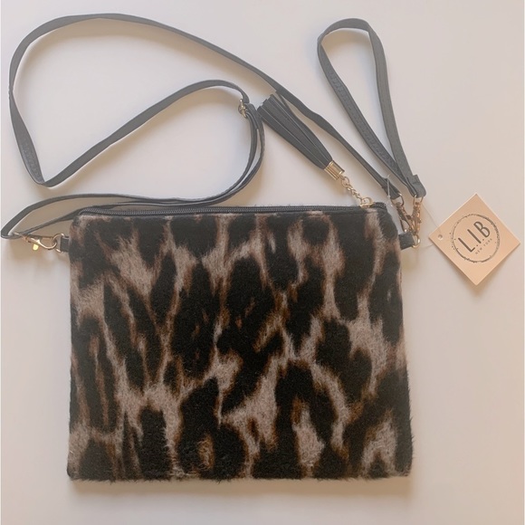 Handbags - L.I.B New York Leopard Print Faux Fur Crossbody NWT